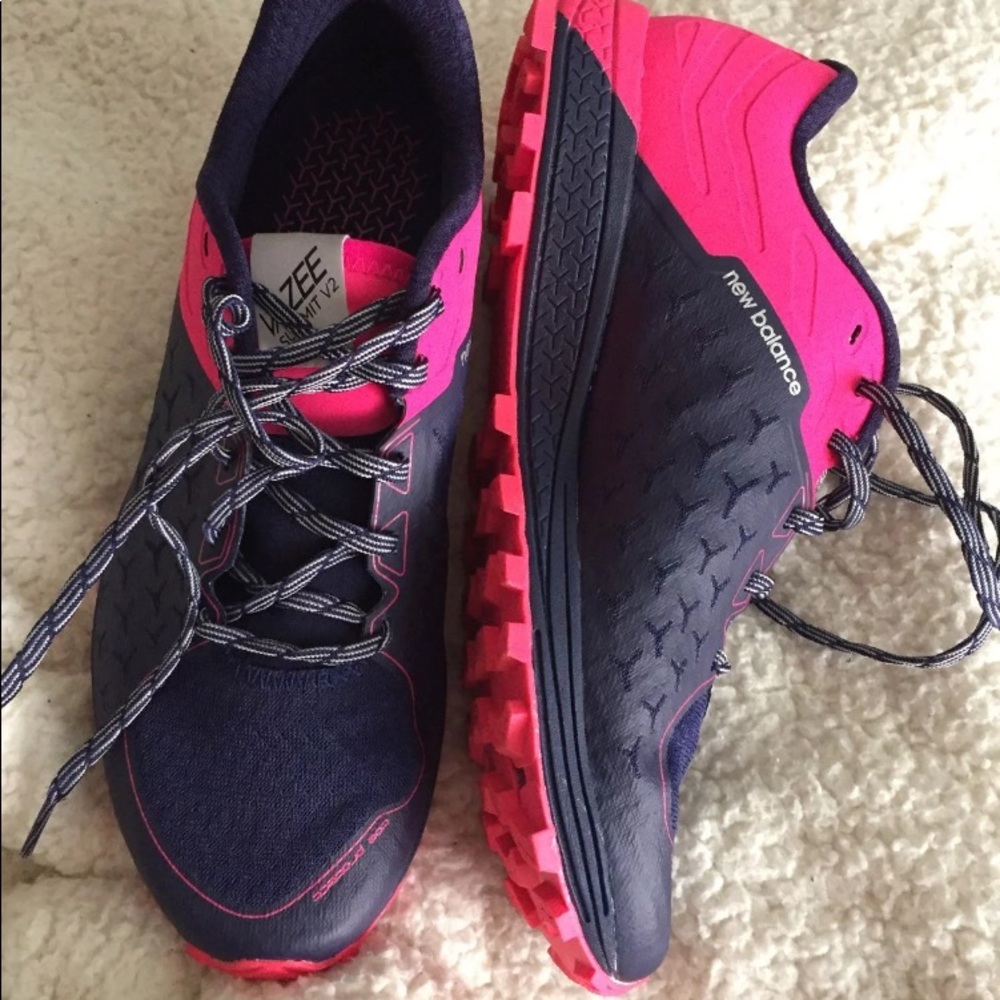 ***SOLD***New Balance Shoes. Size 9.5.